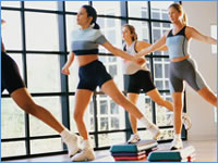 Doing step aerobics can help you burn fat and lose weight